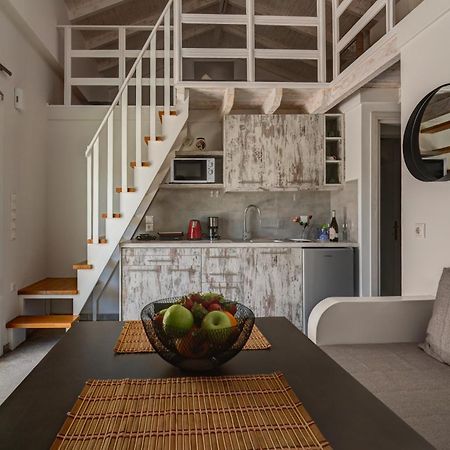 Molos Beachfront Apartments In Diakopto Dış mekan fotoğraf