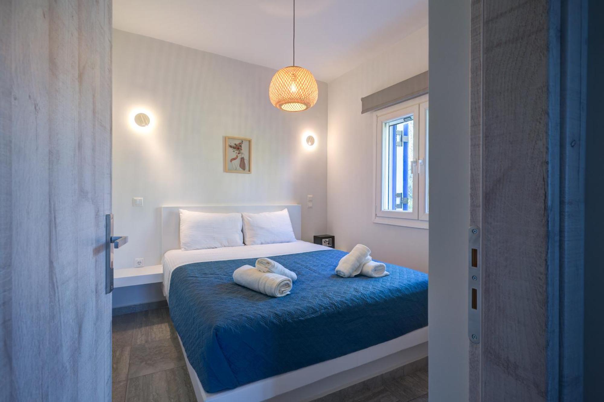 Molos Beachfront Apartments In Diakopto Dış mekan fotoğraf