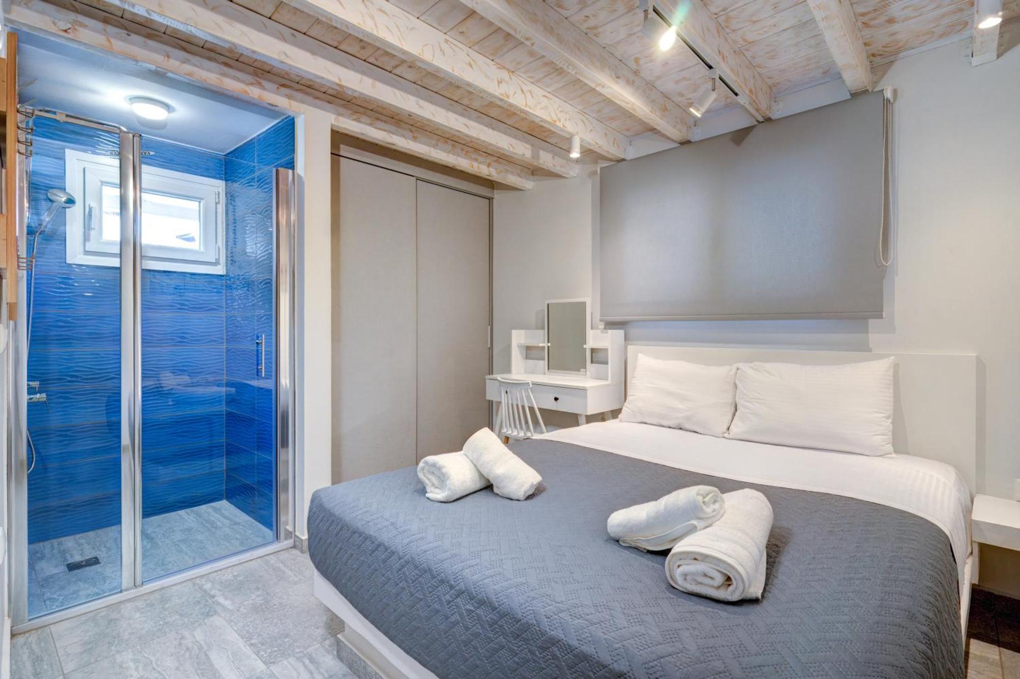 Molos Beachfront Apartments In Diakopto Dış mekan fotoğraf